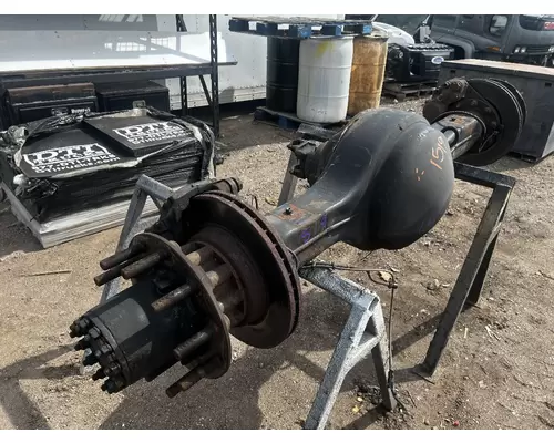 GMC T7 Axle Assembly, Rear