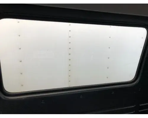 GMC T7 Back Glass