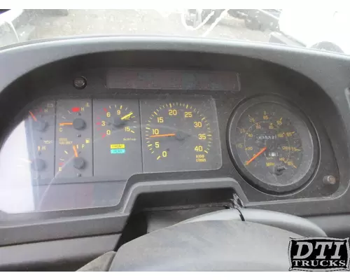 GMC T7 Instrument Cluster