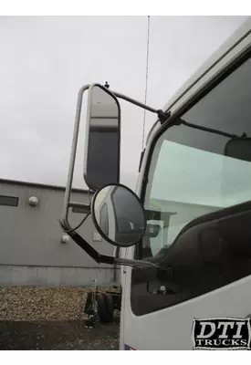 GMC T7 Mirror (Side View)