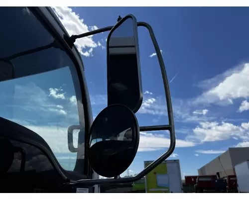 GMC T7 Mirror (Side View)