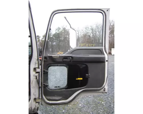 GMC T8500 DOOR ASSEMBLY, FRONT