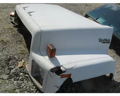 GMC TOP KICK Hood