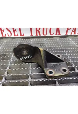 GMC TOPKICK Engine Mounts