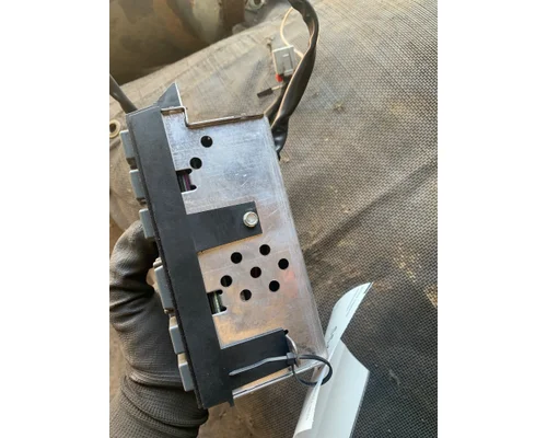 GMC TOPKICK Radio