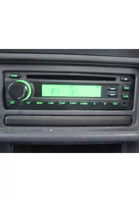 GMC W3500 RADIO AM/FM/CD