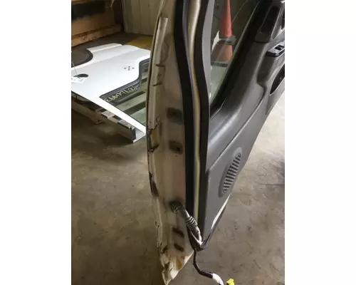 GMC W4500 1992-2007 DOOR ASSEMBLY, FRONT