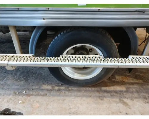 GMC W4500 Axle Assembly, Rear