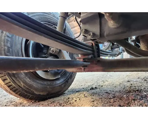 GMC W4500 Axle Assy, Fr (4WD)