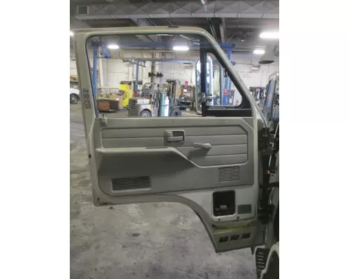 GMC W4500 DOOR ASSEMBLY, FRONT