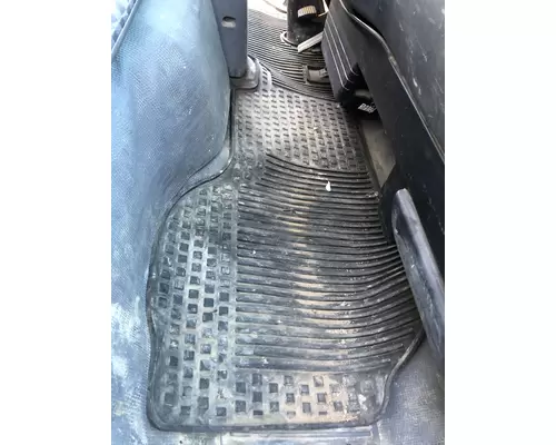 GMC W4500 Floor Mat