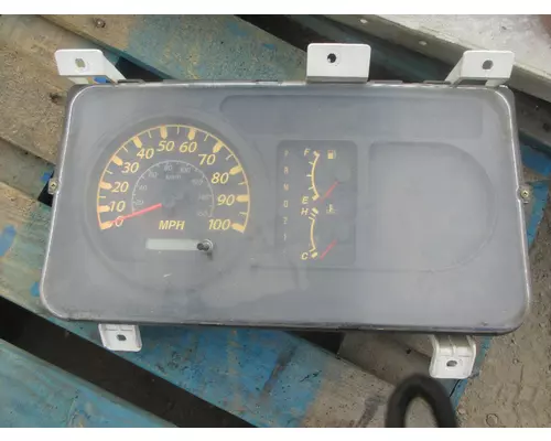 GMC W4500 GAUGE CLUSTER