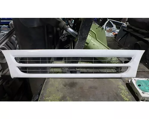 GMC W4500 Grille