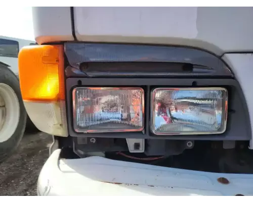 GMC W4500 Headlamp Assembly