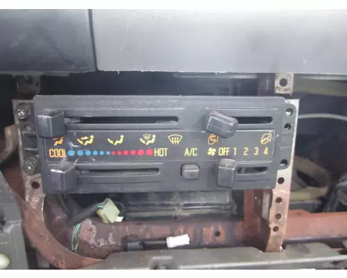 GMC W4500 TEMPERATURE CONTROL