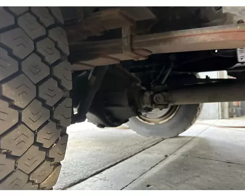 GMC W5500 Axle Assembly, Rear