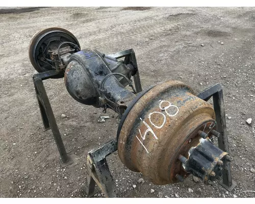 GMC W5500 Axle Assembly, Rear