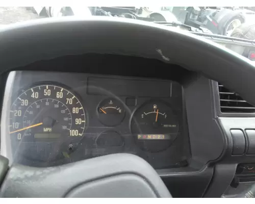 GMC W5500 GAUGE CLUSTER