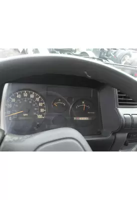 GMC W5500 GAUGE CLUSTER