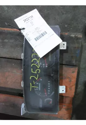 GMC W5500 GAUGE CLUSTER