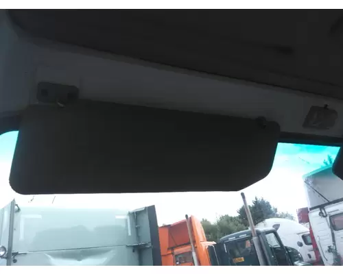 GMC W5500 INTERIOR SUN VISOR