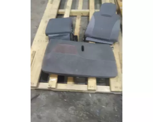 GMC W5500 SEAT, FRONT