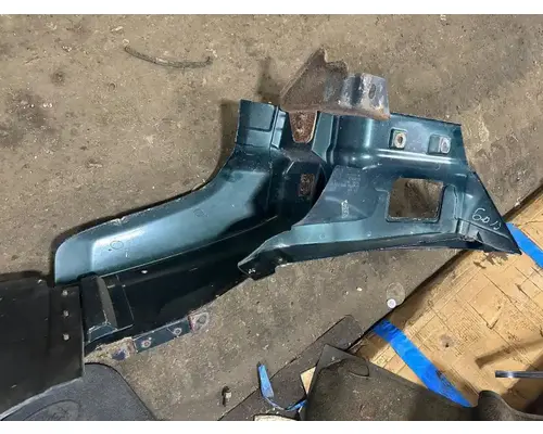 GMC W6500 Fender Extension