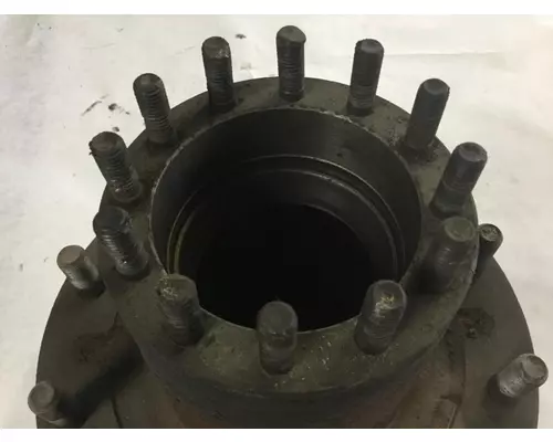 GMC W6500 Hub