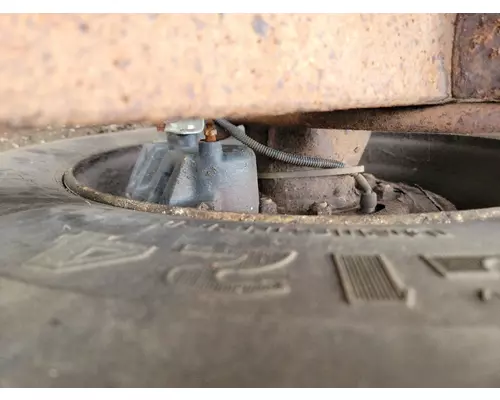GM 15718 Hub