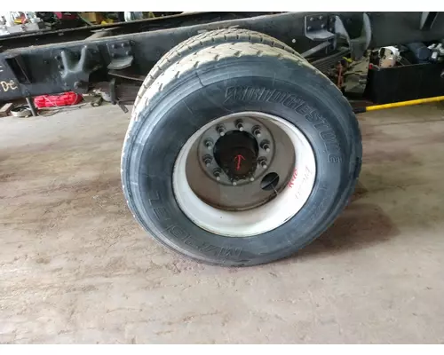 GM 15719 Hub