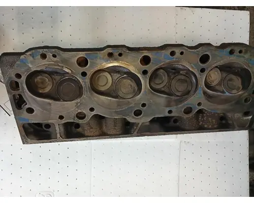 GM 366 Cylinder Head