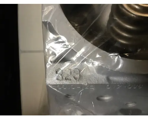 GM 6.0L V8 GAS CYLINDER HEAD