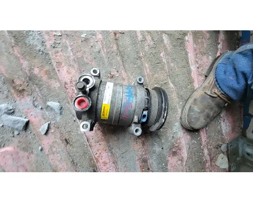 GM 6.6 DURAMAX Air Conditioner Compressor