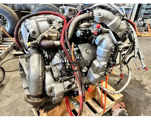 GM 6.6 DURAMAX Engine Assembly