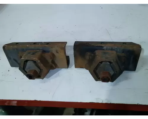 GM 8.1L Engine Mounts