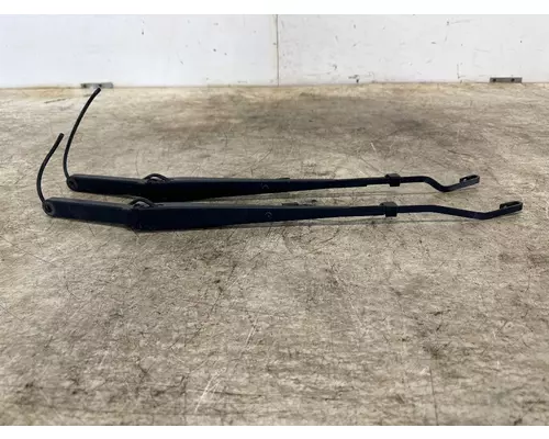 GM C6500 Windshield Wiper Arm & Components