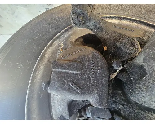 GM P42 Hub