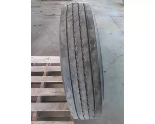 GOODYEAR 10R22.5 TIRE