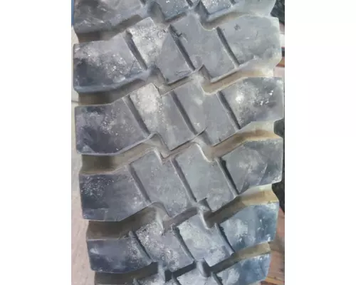 GOODYEAR 12R22.5 TIRE