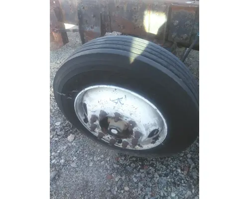 GOODYEAR 245/75R22.5 TIRE