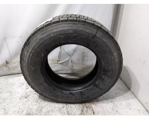 GOODYEAR 275/80R22.5 TIRE