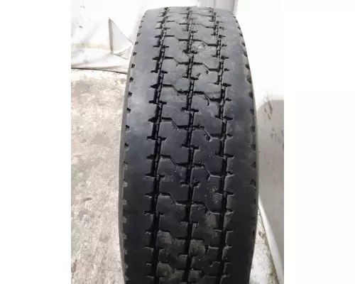 GOODYEAR 285/75R24.5 TIRE
