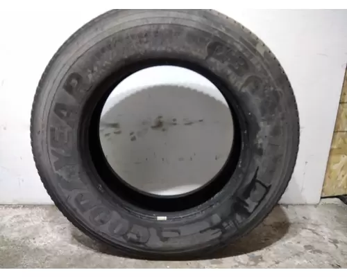 GOODYEAR 285/75R24.5 TIRE