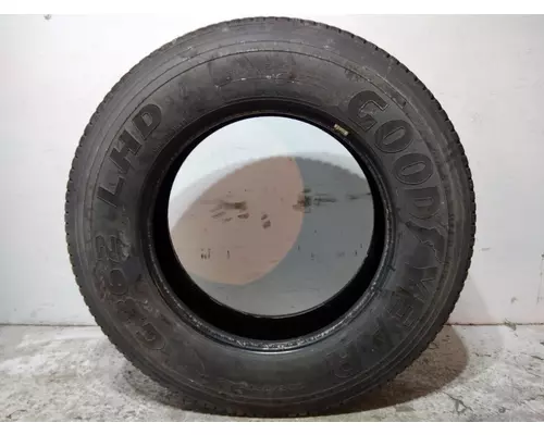 GOODYEAR 285/75R24.5 TIRE
