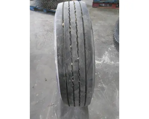 GOODYEAR 285/75R24.5 TIRE