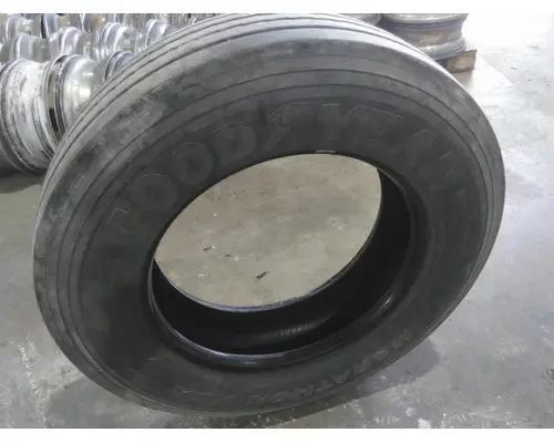 GOODYEAR 285/75R24.5 TIRE