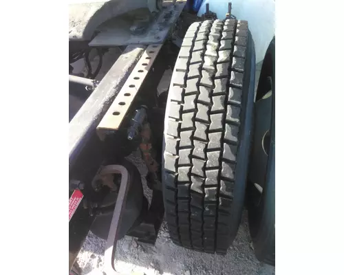 GOODYEAR 295/60R22.5 TIRE