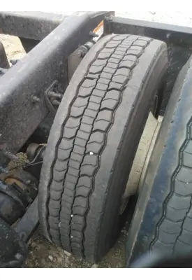 GOODYEAR 295/60R22.5 TIRE