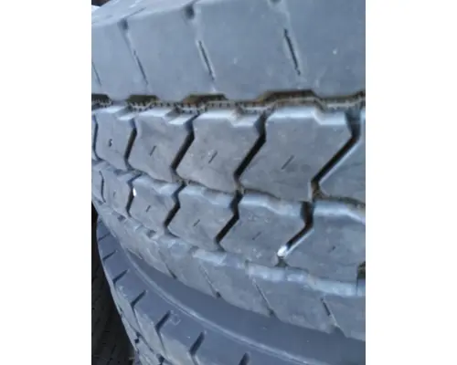 GOODYEAR 295/75R22.5 TIRE