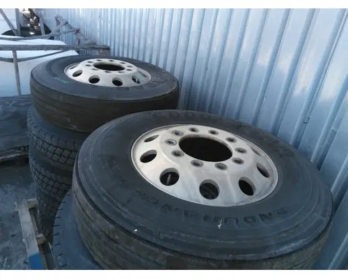 GOODYEAR 295/75R22.5 TIRE